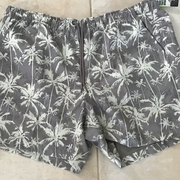 DSG Other - DSG Rec Shorts Mens 2XL Gray Palm 6" Inseam Drawstring Waist Relaxed Lined NEW